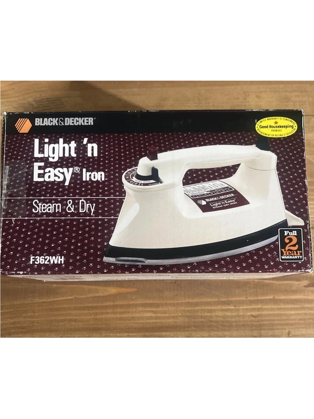 Vintage Light N Easy Steam & Dry Iron Model 362WH w/Box & Manual, Good Condition